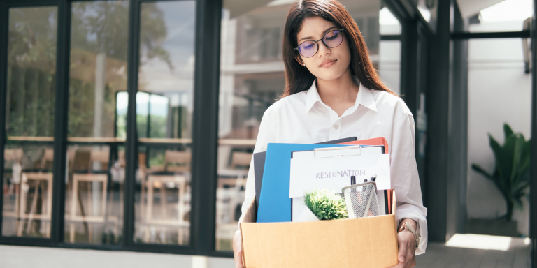 EMPRESA NÃO PODE DEMITIR QUEM ENTROU COM AÇÃO - Direitos na Rescisão do Contrato de Emprego EMPRESA NÃO PODE DEMITIR QUEM ENTROU COM AÇÃO - Direitos na Rescisão do Contrato de Emprego