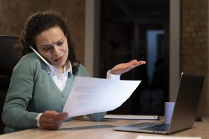 EMPRESA NÃO ESTÁ CUMPRINDO A LEI SOBRE CONDIÇÕES DE TRABALHO: 4 SITUAÇÕES - Direitos trabalhistas
