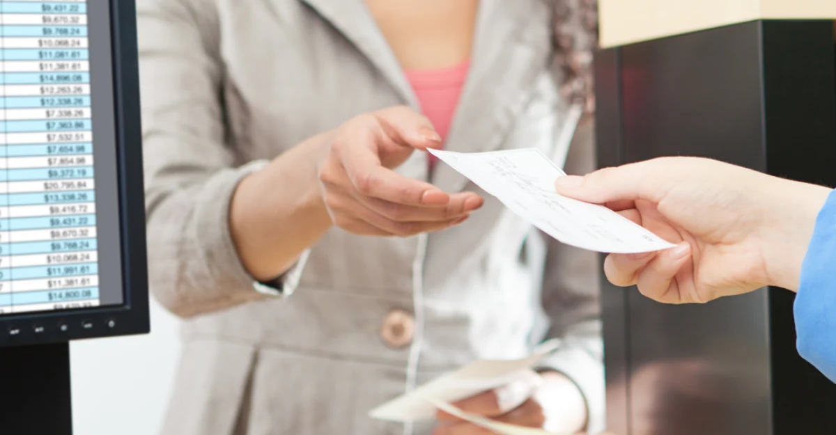 7 DIREITOS QUE O BANCÁRIO TEM E MUITAS VEZES DESCONHECE 7 DIREITOS QUE O BANCÁRIO TEM E MUITAS VEZES DESCONHECE